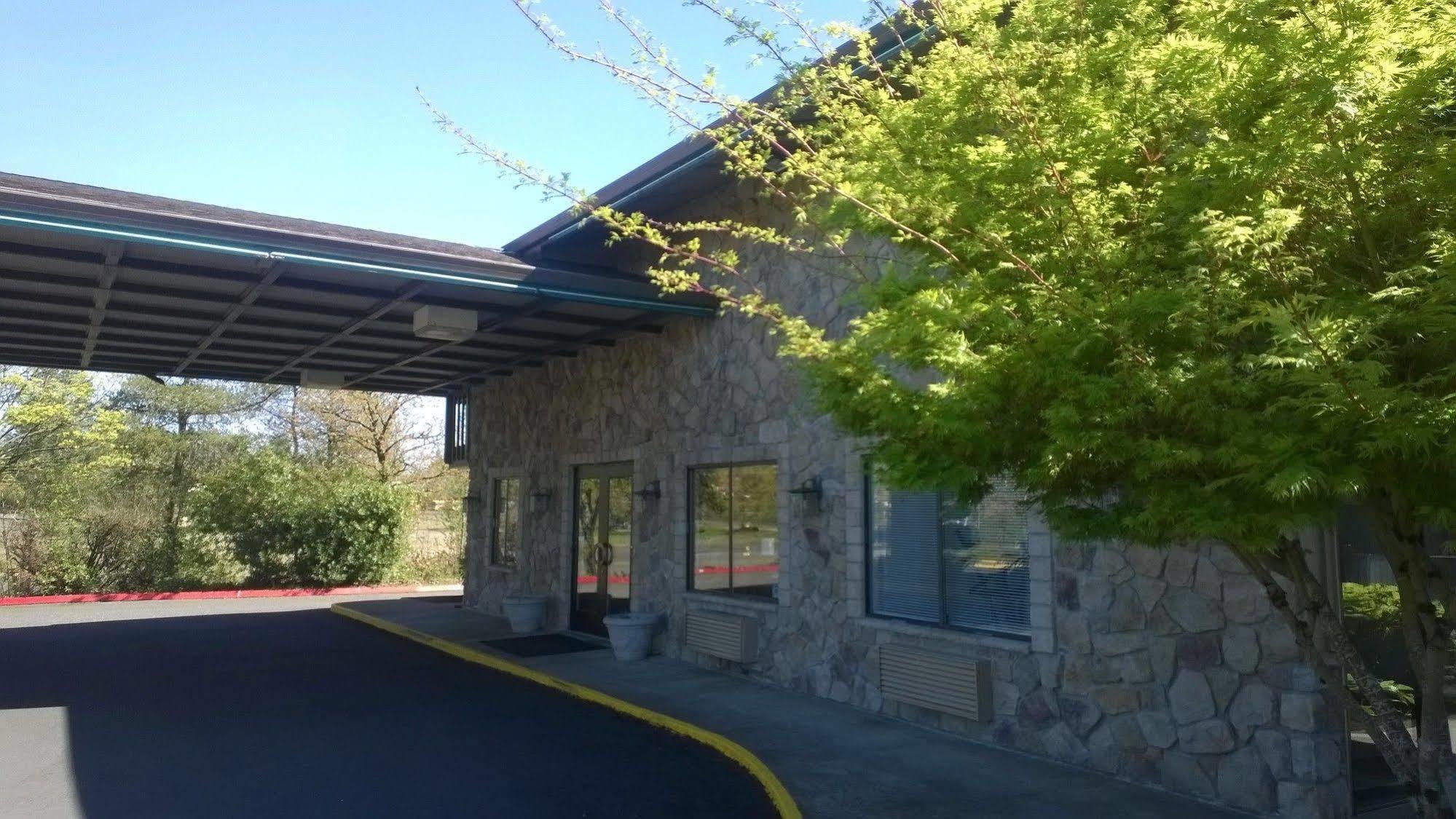 Pepper Tree Inn Beaverton Zewnętrze zdjęcie